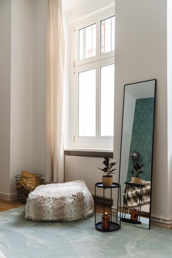165m2 Downtown Family 5br, 3bath, Kids Room, 11min Alexanderplatz Appartement